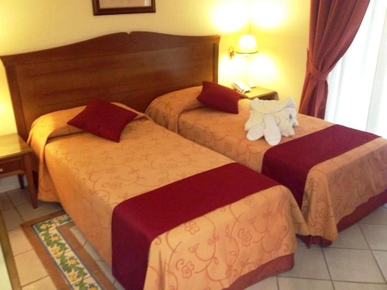 Gallery - Akropolis Hotel