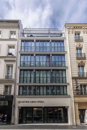 Gallery - Le Pera