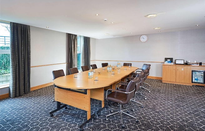 Gallery - Hilton Croydon