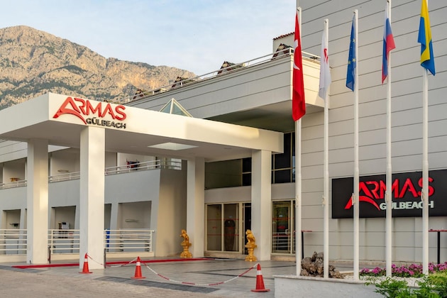 Gallery - Armas Gül Beach