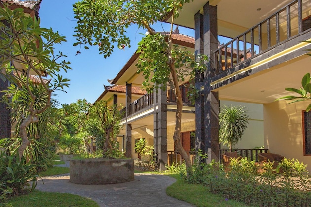 Gallery - Vila Ombak Hotel