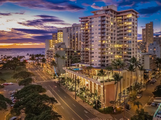 Gallery - Queen Kapiolani Hotel