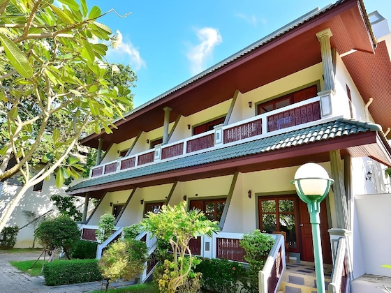 Gallery - First Bungalow Beach Resort