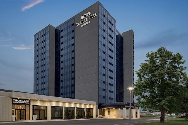 Gallery - Doubletree By Hilton Pointe Claire Montreal Airport West