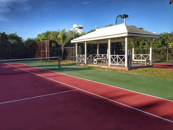 Gallery - Pink Sands Resort