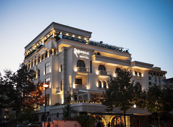 Gallery - Mondial Hotel