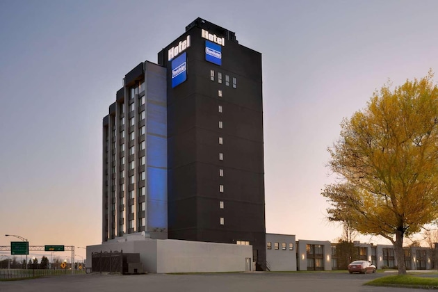 Gallery - Travelodge By Wyndham Hotel & Convention Centre Quebec City