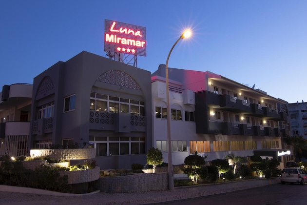 Gallery - Luna Miramar Club