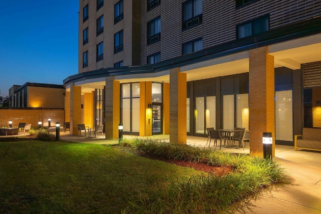 Gallery - Courtyard By Marriot South Boston
