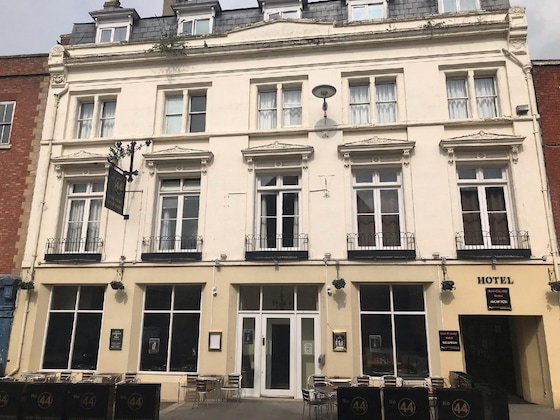Gallery - The New County Hotel