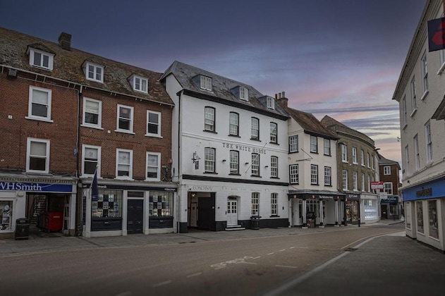 Gallery - The White Horse Hotel, Romsey, Hampshire