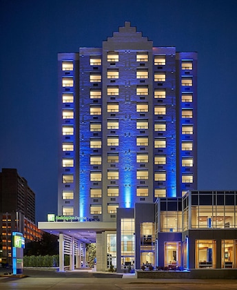Gallery - Holiday Inn Express Windsor Waterfront By Ihg