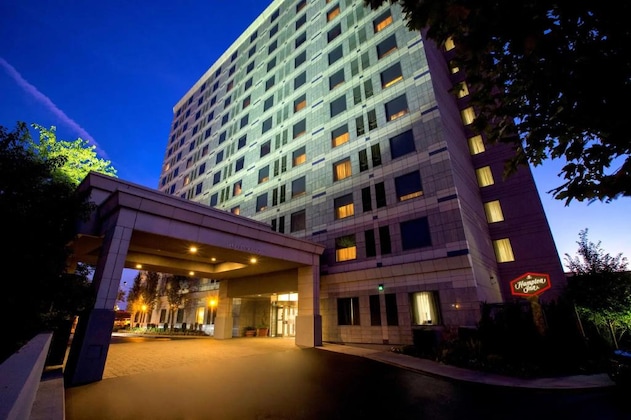 Gallery - Hampton Inn Ny-Jfk