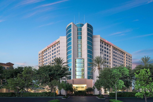 Gallery - Anaheim Marriott Suites