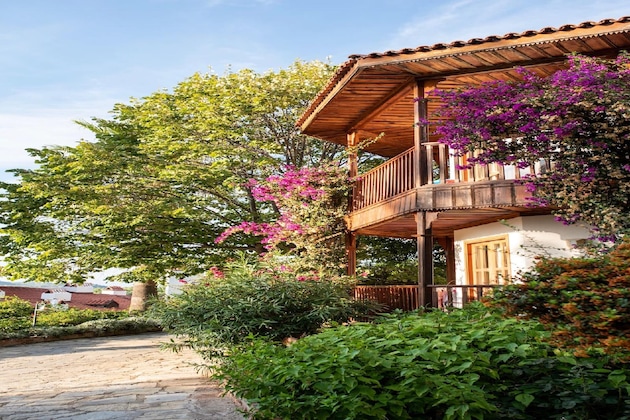 Gallery - Montana Pine Resort - All Inclusive