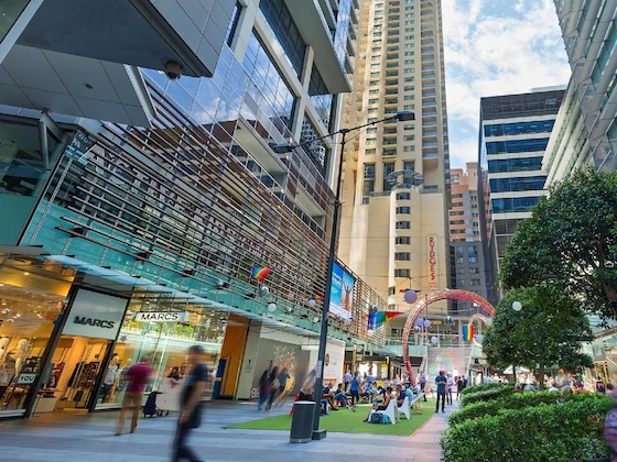 Gallery - Rydges World Square
