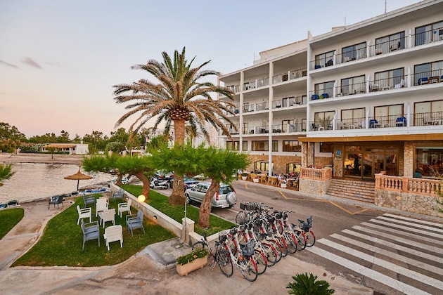 Gallery - Hotel More
