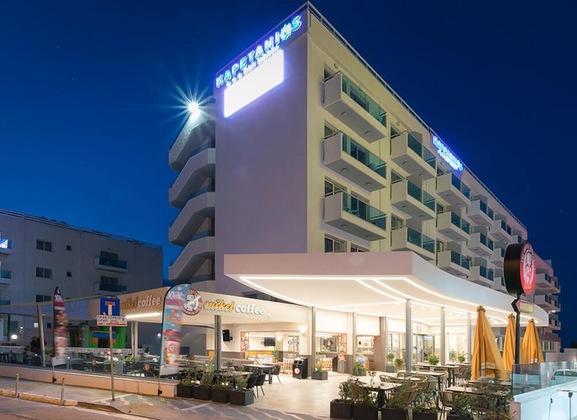 Gallery - Kapetanios Bay