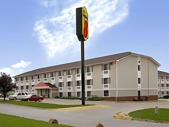 Gallery - Super 8 By Wyndham Omaha I-80 West