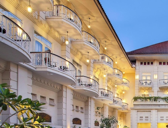 Gallery - The Phoenix Hotel Yogyakarta - Handwritten Collection