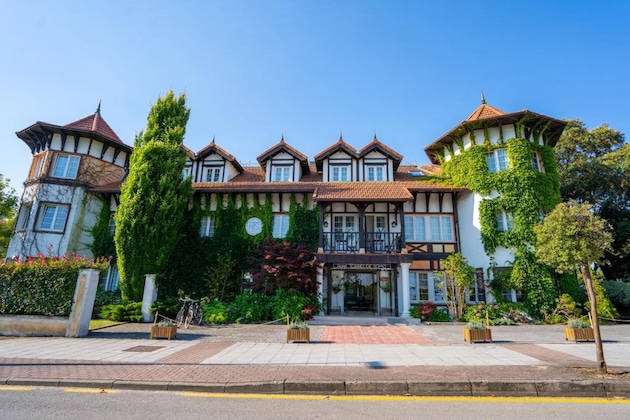 Gallery - Hotel Torres De Somo