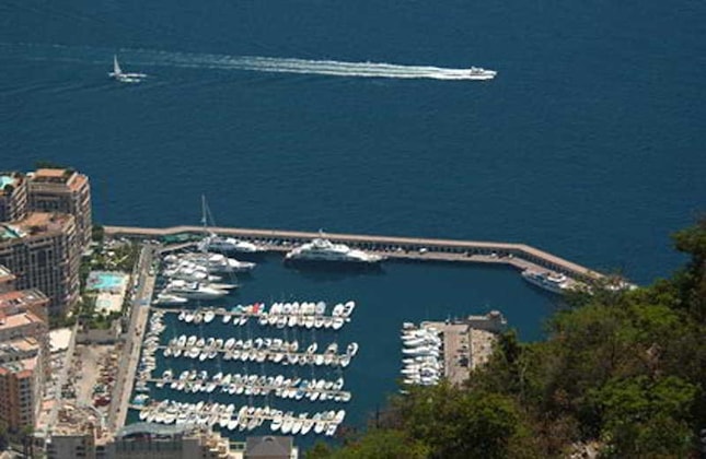Gallery - Le Quai Des Princes