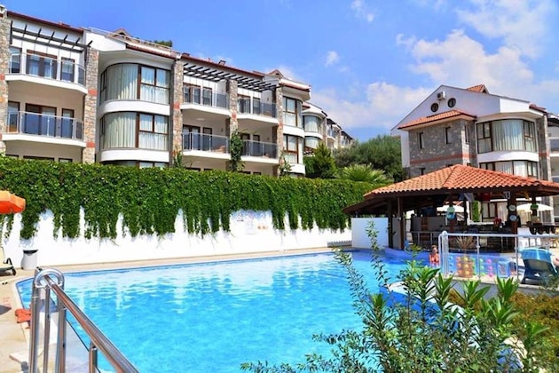 Gallery - Golden Life Heights Deluxe Suite Hotel - Adults Only