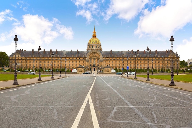 Gallery - Bridgestreet Opera Montmartre