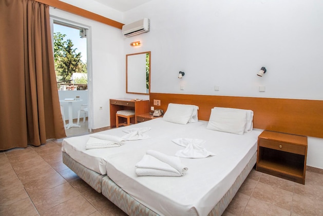 Gallery - Achousa Hotel
