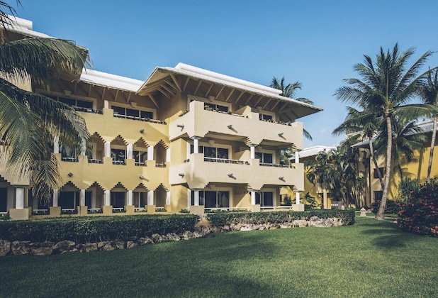 Gallery - Iberostar Waves Paraiso Beach