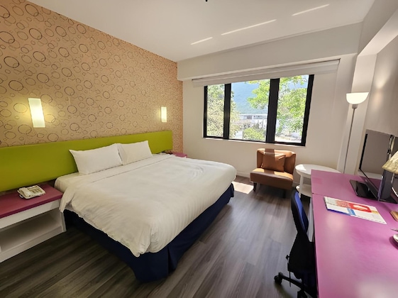 Gallery - Silvermine Beach Resort