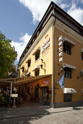 Gallery - Monte Kristo Hotel