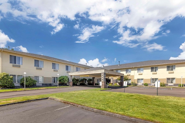 Gallery - Comfort Suites Vancouver