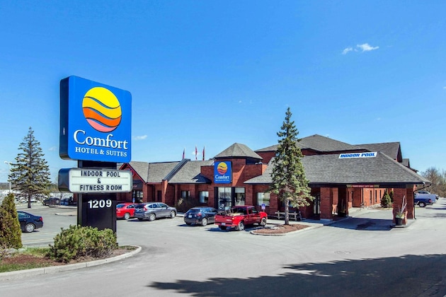 Gallery - Comfort Hotel & Suites Peterborough