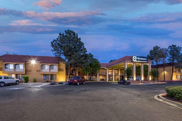 Gallery - Best Western Airport Albuquerque InnSuites Hotel & Suites