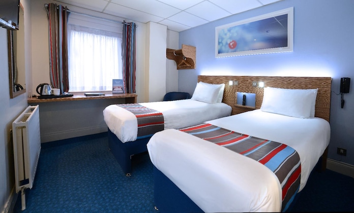 Gallery - Travelodge Dublin Airport South Hotel