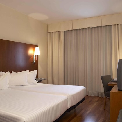 Gallery - Ac Hotel Alcala De Henares By Marriott