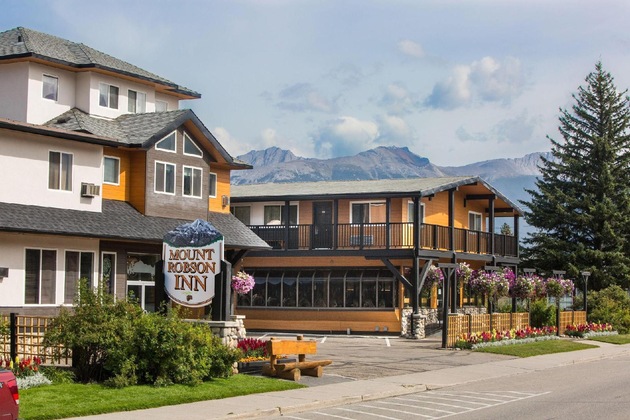 Gallery - Mount Robson Inn