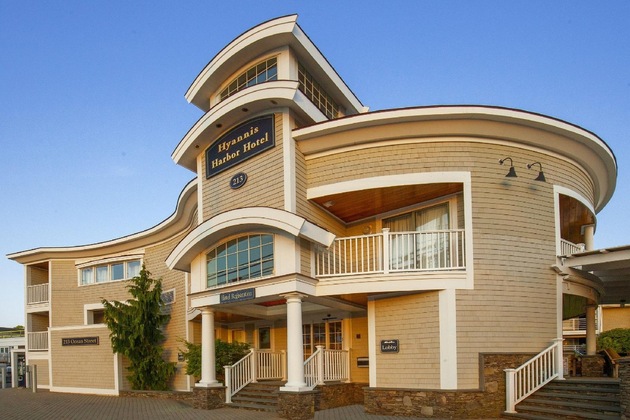 Gallery - Hyannis Harbor Hotel