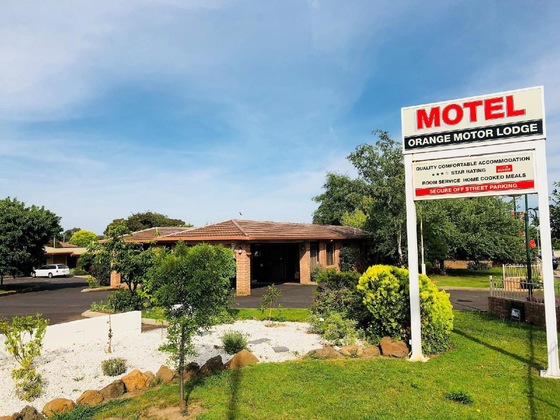 Gallery - Orange Motor Lodge