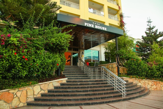 Gallery - Pine House By Werde Hotels