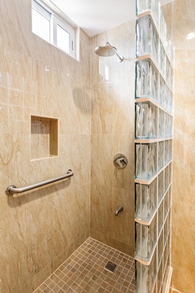 Gallery - Sunbreeze Hotel