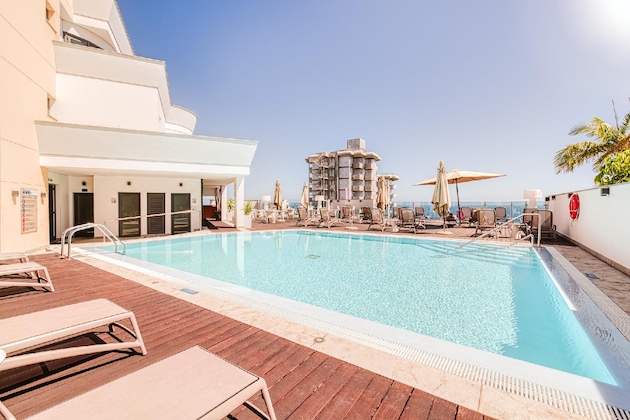 Gallery - Vila Baleira Funchal
