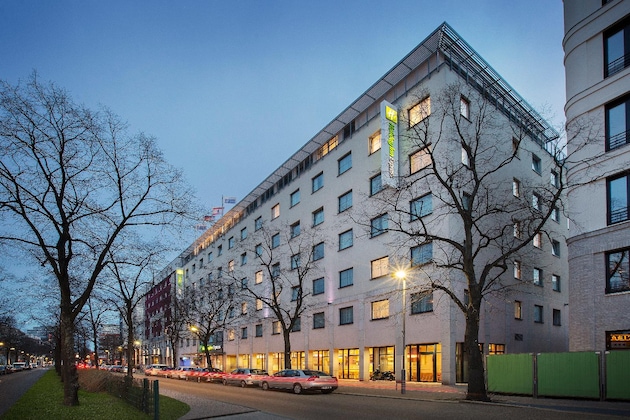 Gallery - Holiday Inn Express Berlin City Centre, An Ihg Hotel