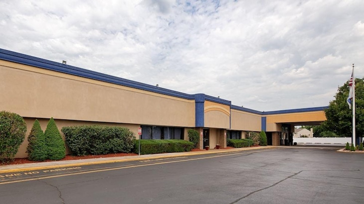 Gallery - Spark By Hilton Bensalem Philadelphia