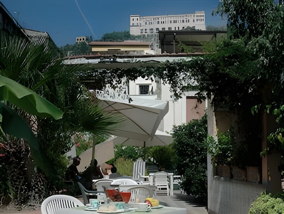 Gallery - Toledo Hotel
