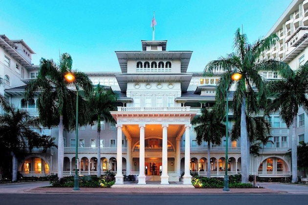 Gallery - Moana Surfrider, A Westin Resort & Spa, Waikiki Beach