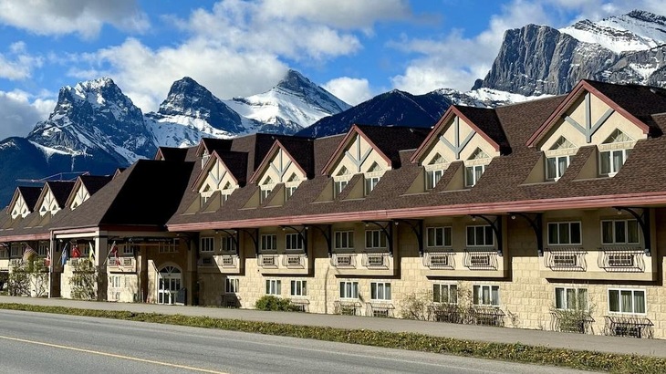 Gallery - Canmore Inn & Suites