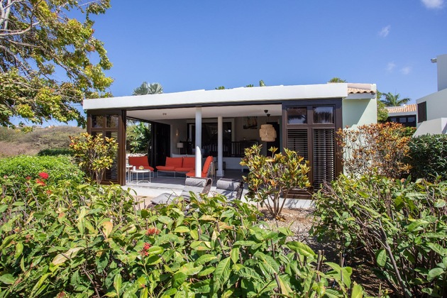 Gallery - Blue Bay Bungalows - The Garden
