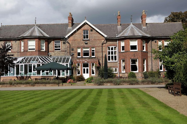 Gallery - Burn Hall Hotel, Sure Hotel Collection By Best Western